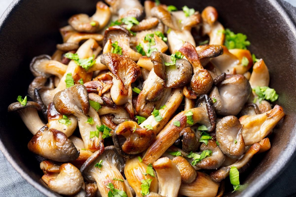 Preparing Shiitake Mushrooms
 Healing Shiitake Mushroom Recipes