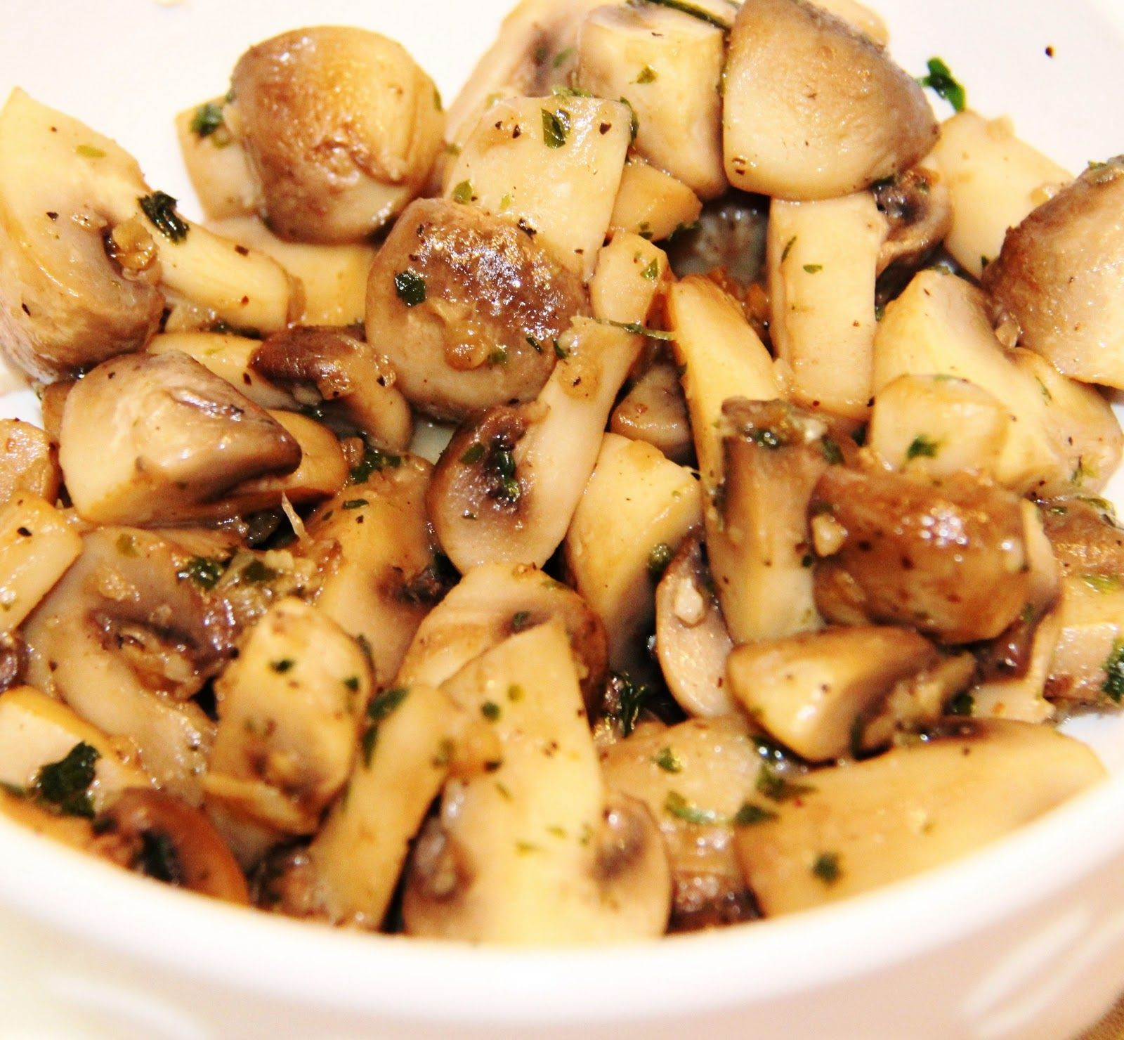 Quick And Easy Mushroom Recipes
 Garlic and Parsley Mushrooms Recipe