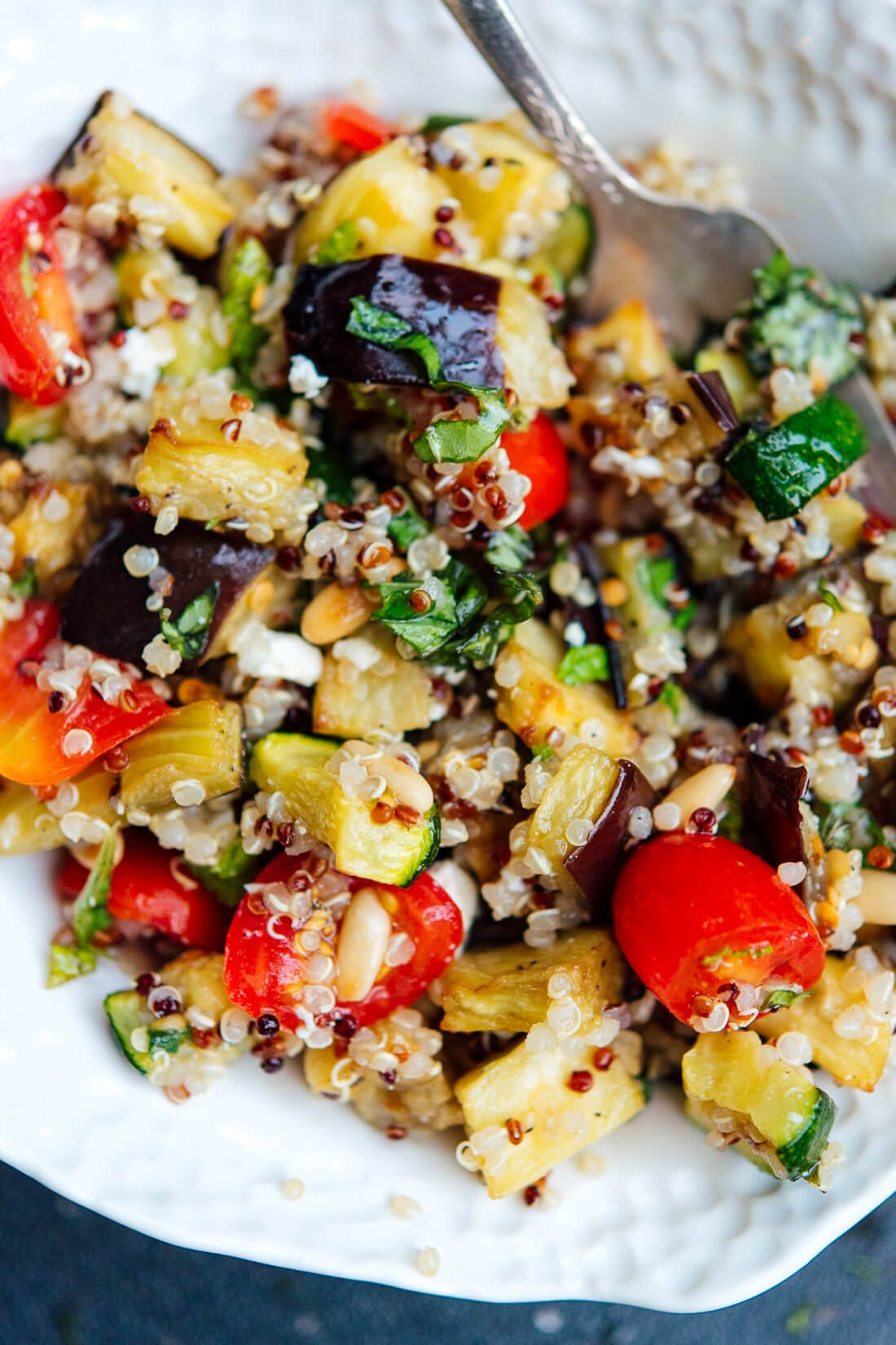 Quinoa Recipes Salad
 Mediterranean Quinoa Salad with Roasted Ve ables