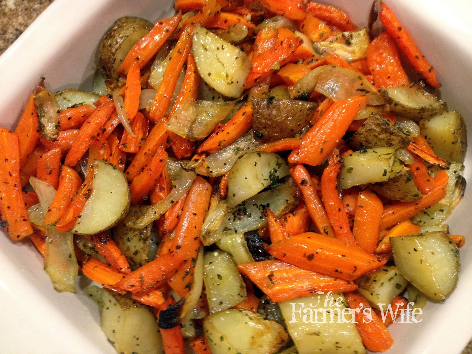 Roasted Baby Potatoes And Carrots
 Oven Roasted Potatoes & Carrots with Thyme