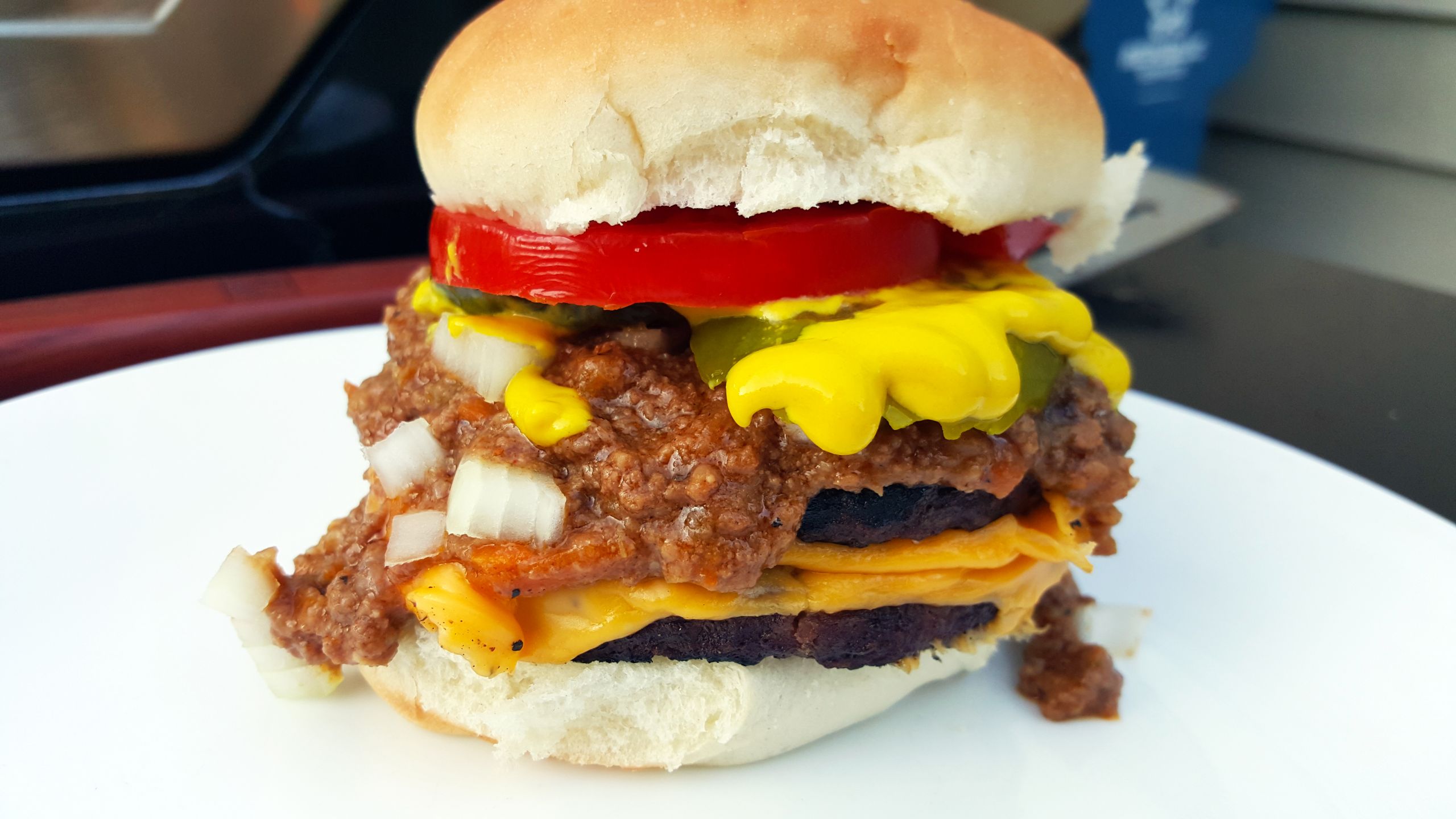 Ron'S Hamburgers And Chili
 Chili Burgers of LA or Size Matters