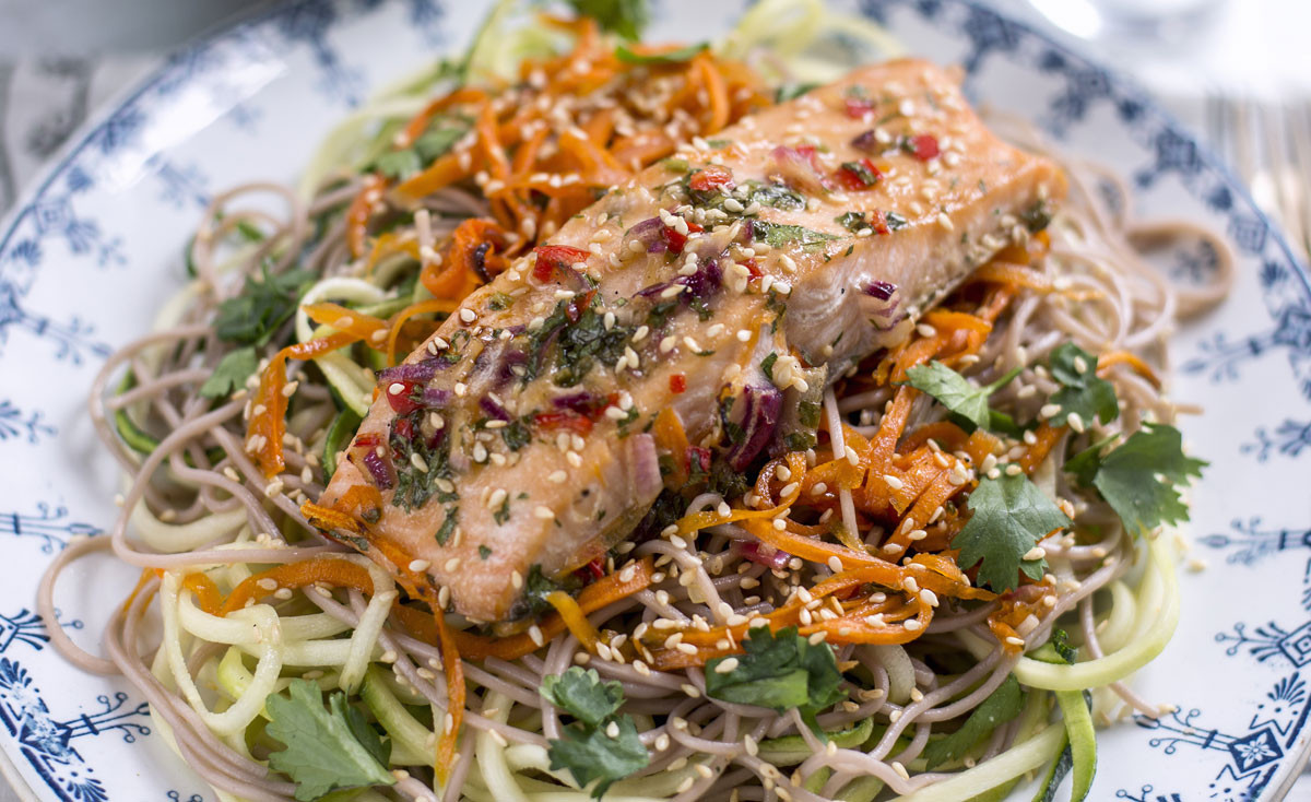 Salmon And Noodles
 Salmon with soba noodles recipe