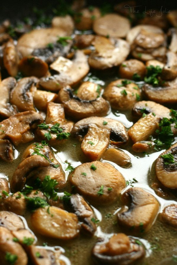Sauteed Mushroom Appetizers
 Sautéed Mushrooms in a Wine Reduction Recipe