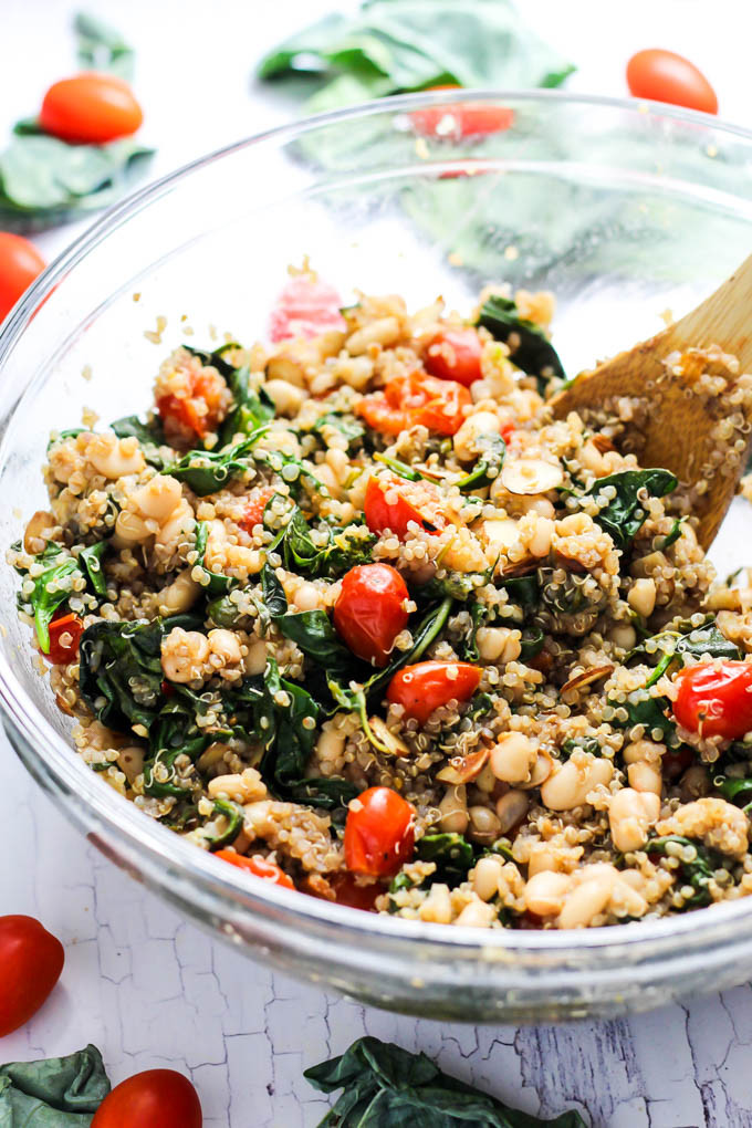 Simple Quinoa Salad
 Easy Quinoa Salad with Tomatoes & Spinach