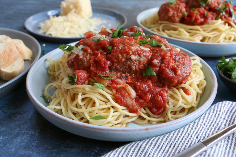 Slow Cooker Spaghetti Sauce With Meatballs
 Slow Cooker Spaghetti and Meatballs