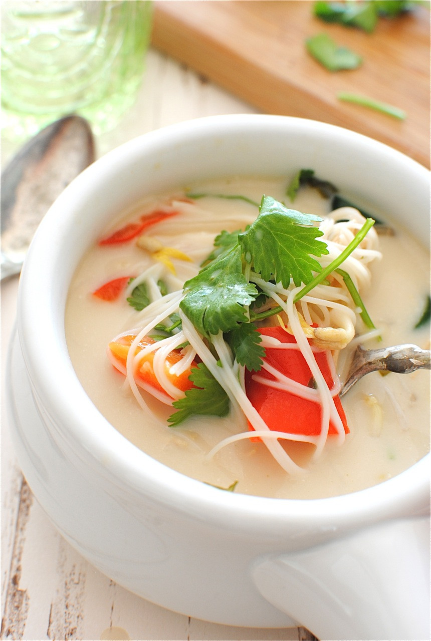 Slow Cooker Thai Chicken Soup
 Slow Cooker Thai Chicken Noodle Soup