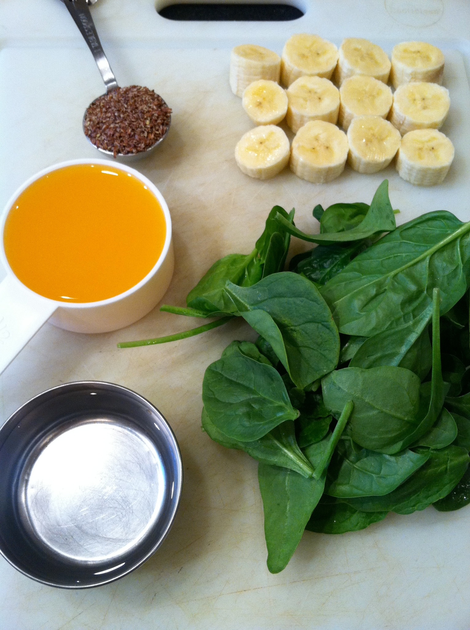 Smoothies With Spinach
 Green Smoothie with Spinach & Flaxseeds