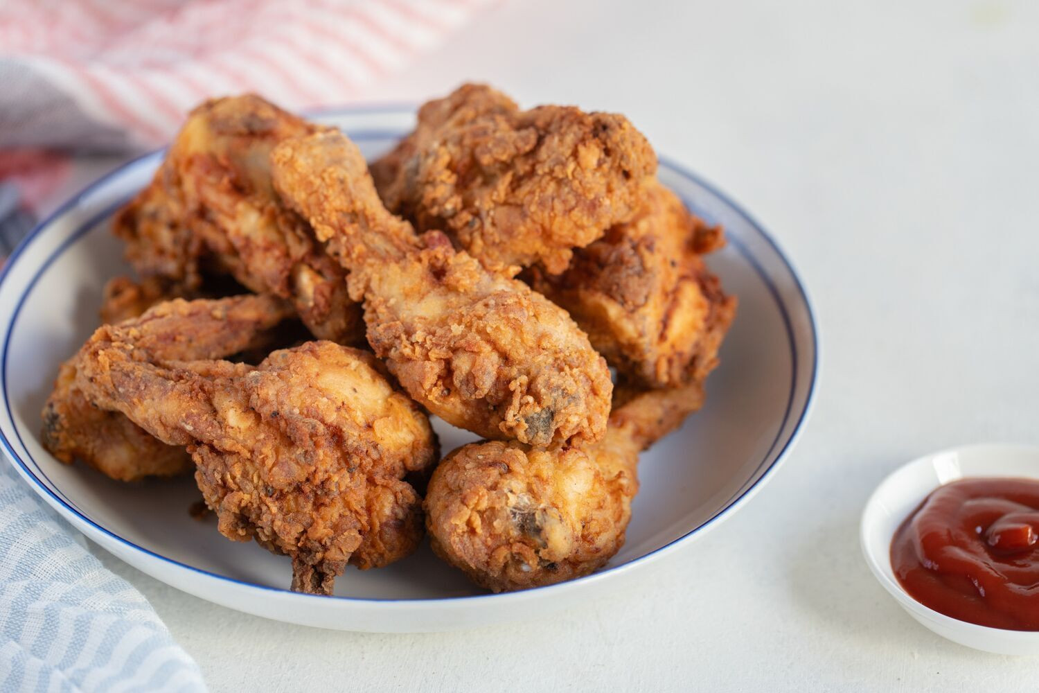 Southern Fried Chicken
 Classic Southern Fried Chicken Recipe