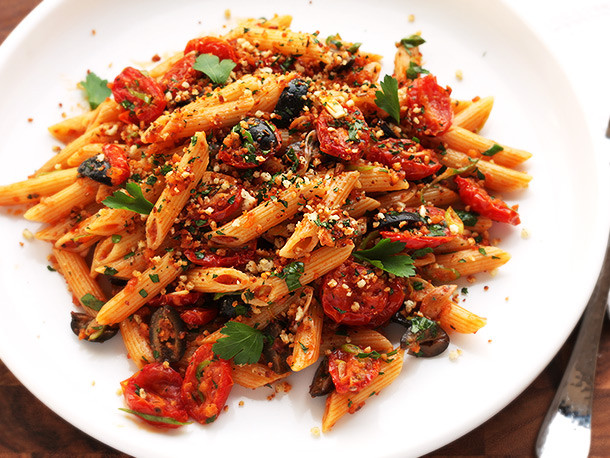 Vegan Tomato Recipes
 The Vegan Experience Triple Garlic Pasta With Oven Dried
