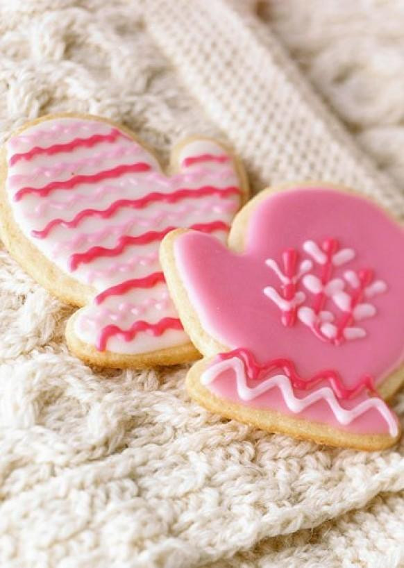 Winter Sugar Cookies
 Winter Wedding Favor Ideas ♥ Pink Sugar Winter Cookies