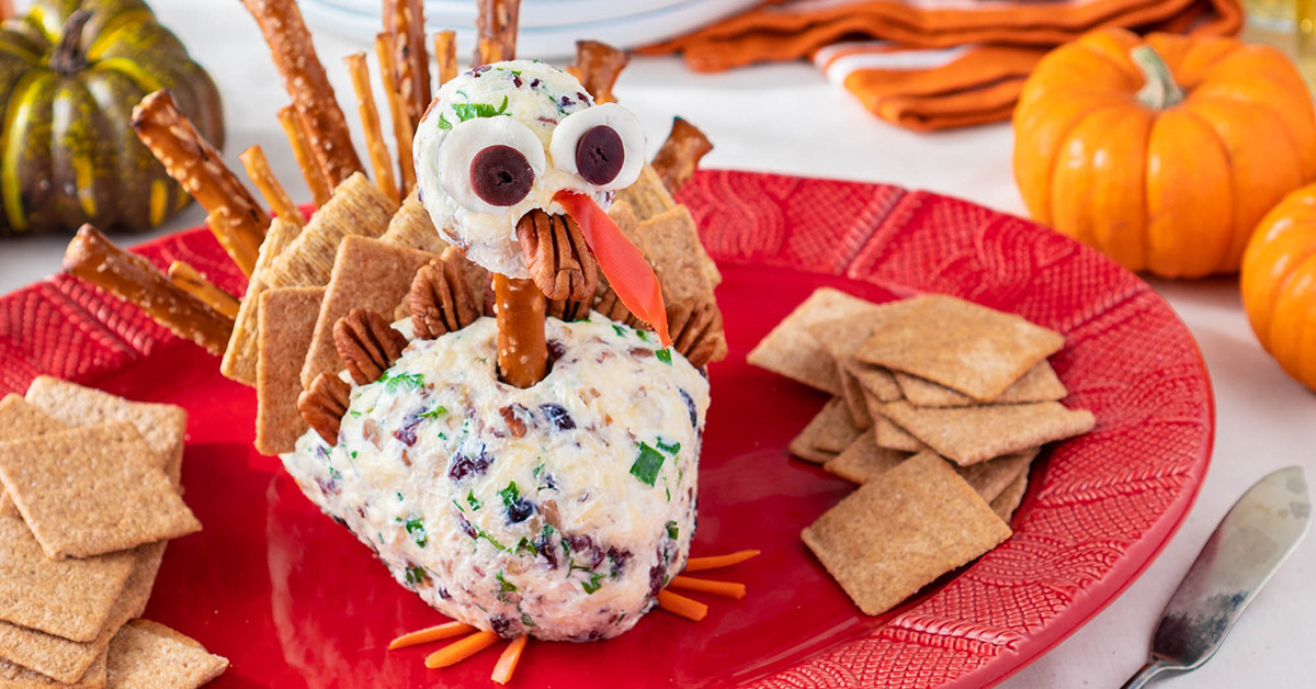 Cute Thanksgiving Appetizers
 Turkey Cheese Ball Cute Thanksgiving Appetizer Eating Richly