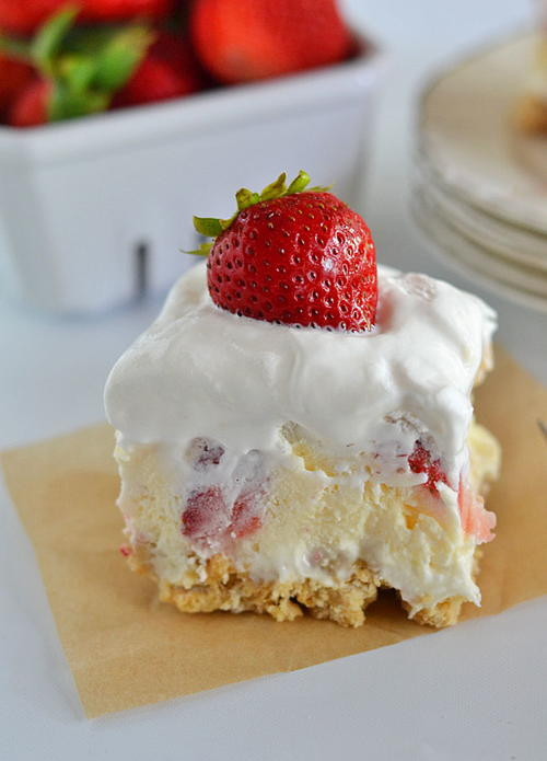Easy Strawberry Desserts Cool Whip
 Cool Whip Strawberry Cheesecake Lush
