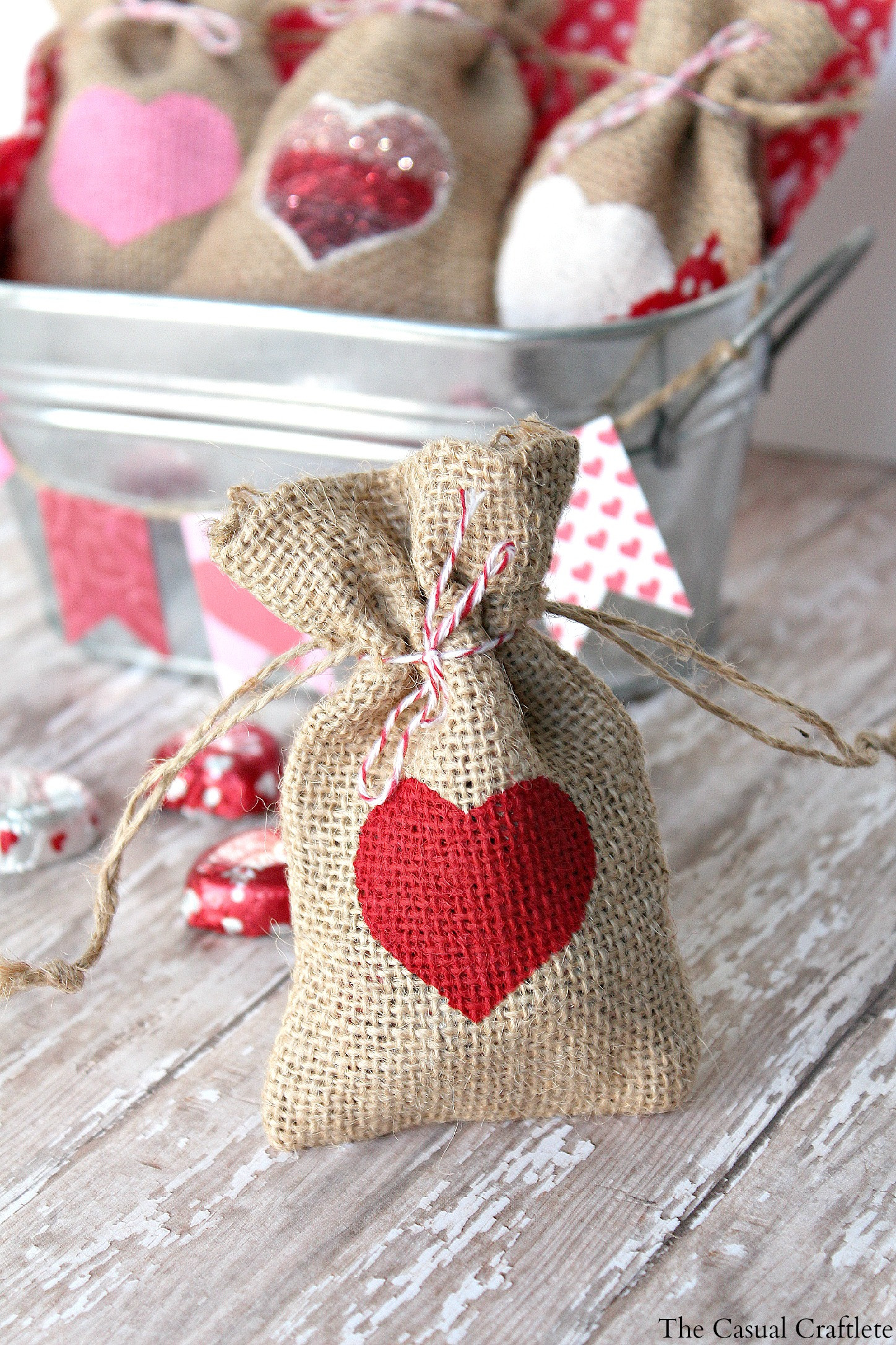 Diy Valentine Gift Ideas
 DIY Valentine s Day Burlap Gift Bags