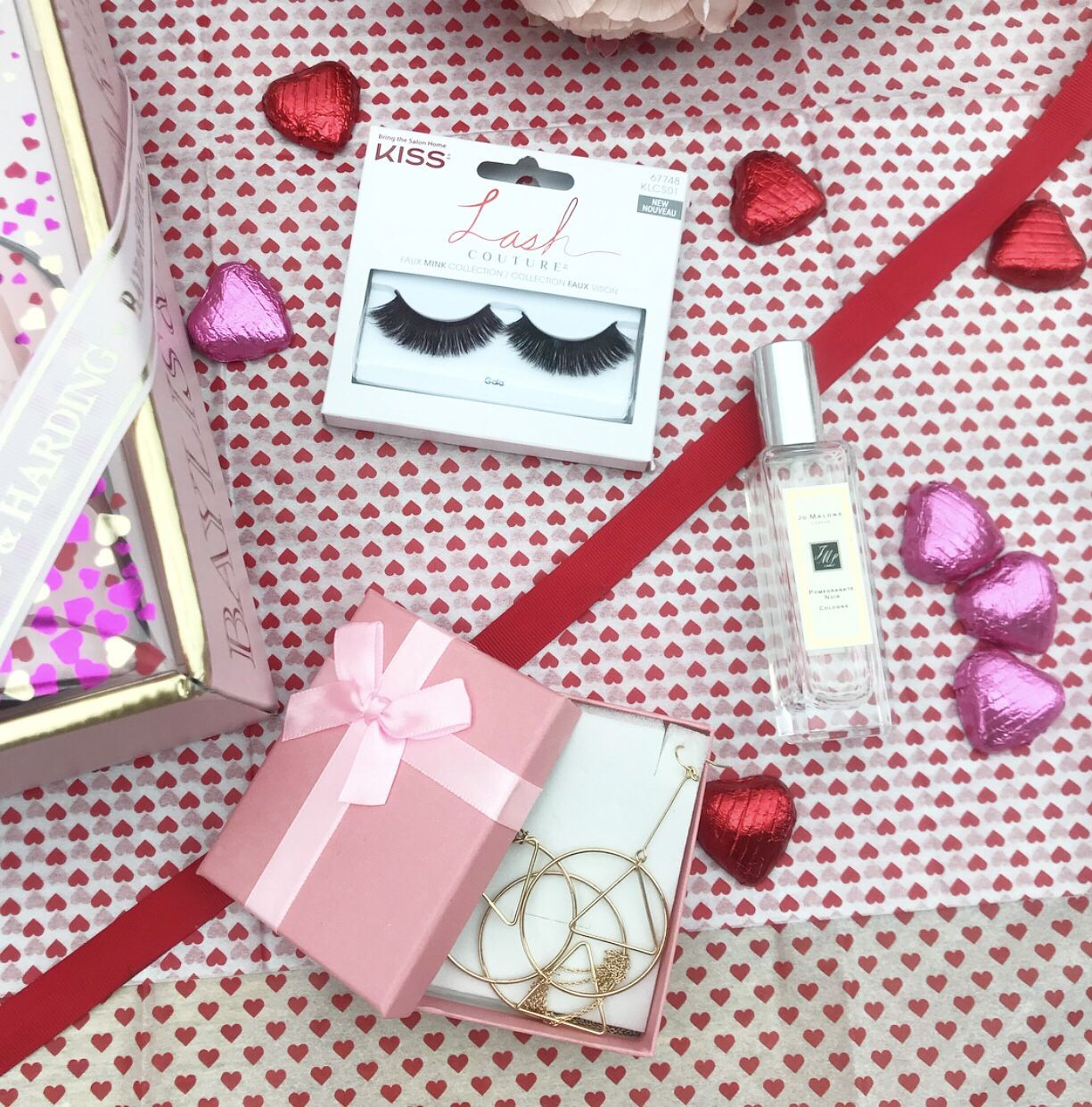 Gift Ideas For Her Valentines
 Valentines Gift Ideas for Her