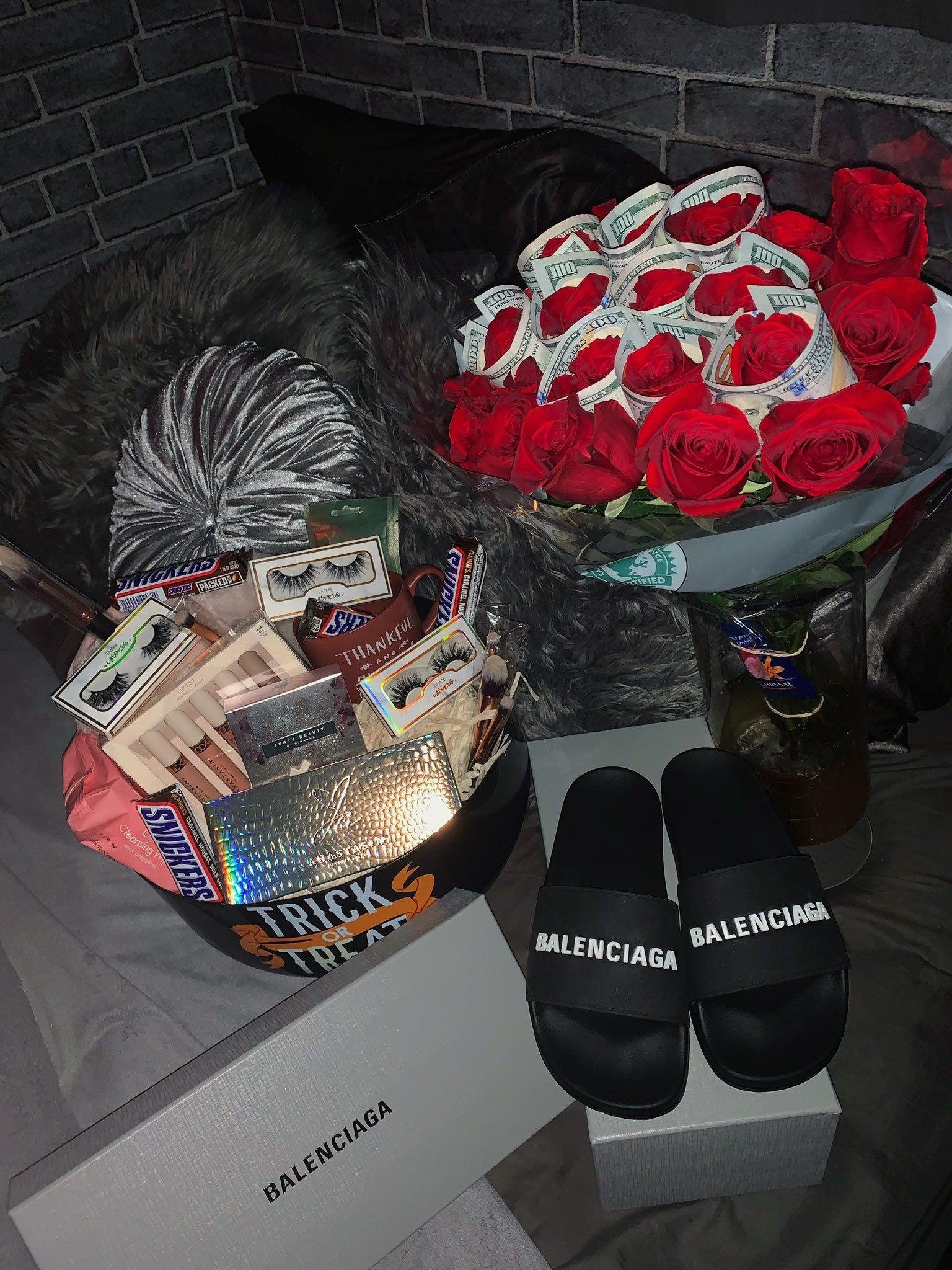 Gift Ideas Valentines Boyfriend
 Image by aaliyah martin on Fashion