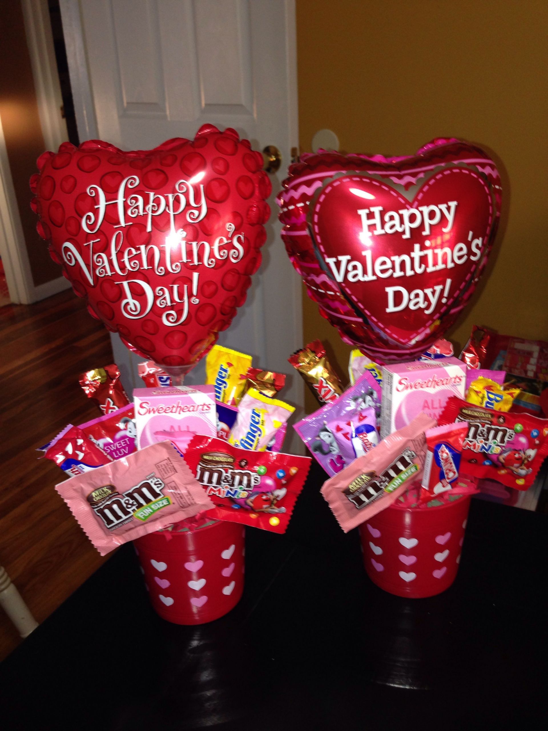 Homemade Valentine Gift Basket Ideas
 Small valentines bouquets