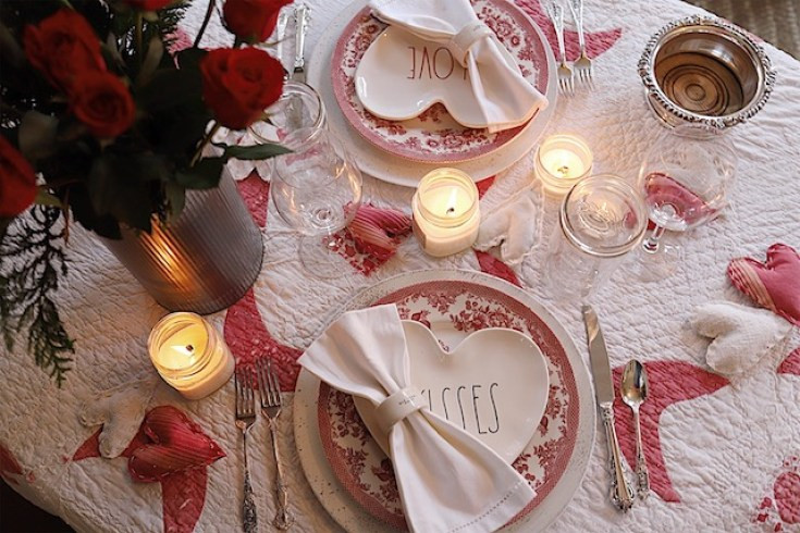 Romantic Dinners For Valentines Day
 A Romantic Valentine s Day Indoor Picnic For Two Happy