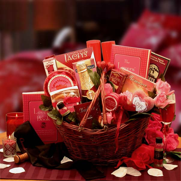 Romantic Valentines Day Gift
 How to Plan A Romantic Valentine s Day Date for Your Loved e