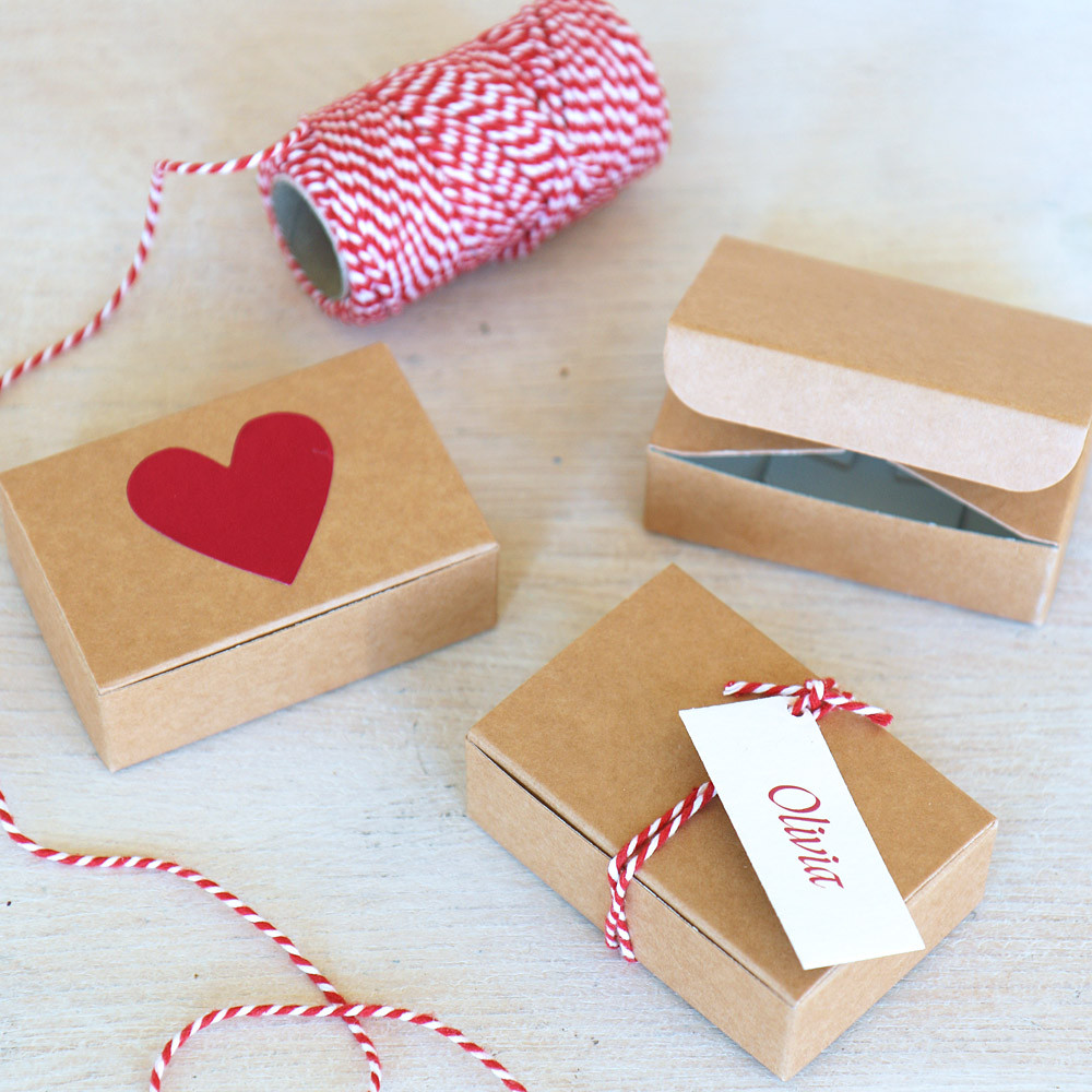 Small Valentine Gift Ideas
 Valentines Mini Gift Box 7 5x5x2 5cm