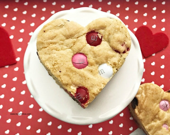 Valentine Chocolate Chip Cookies
 13 Simple & Quick Heart Shaped Valentine Cookies