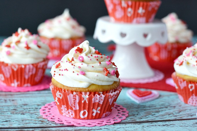 Valentine Day Cupcakes Recipes
 Valentine Cupcakes With Homemade Marshmallow Cream