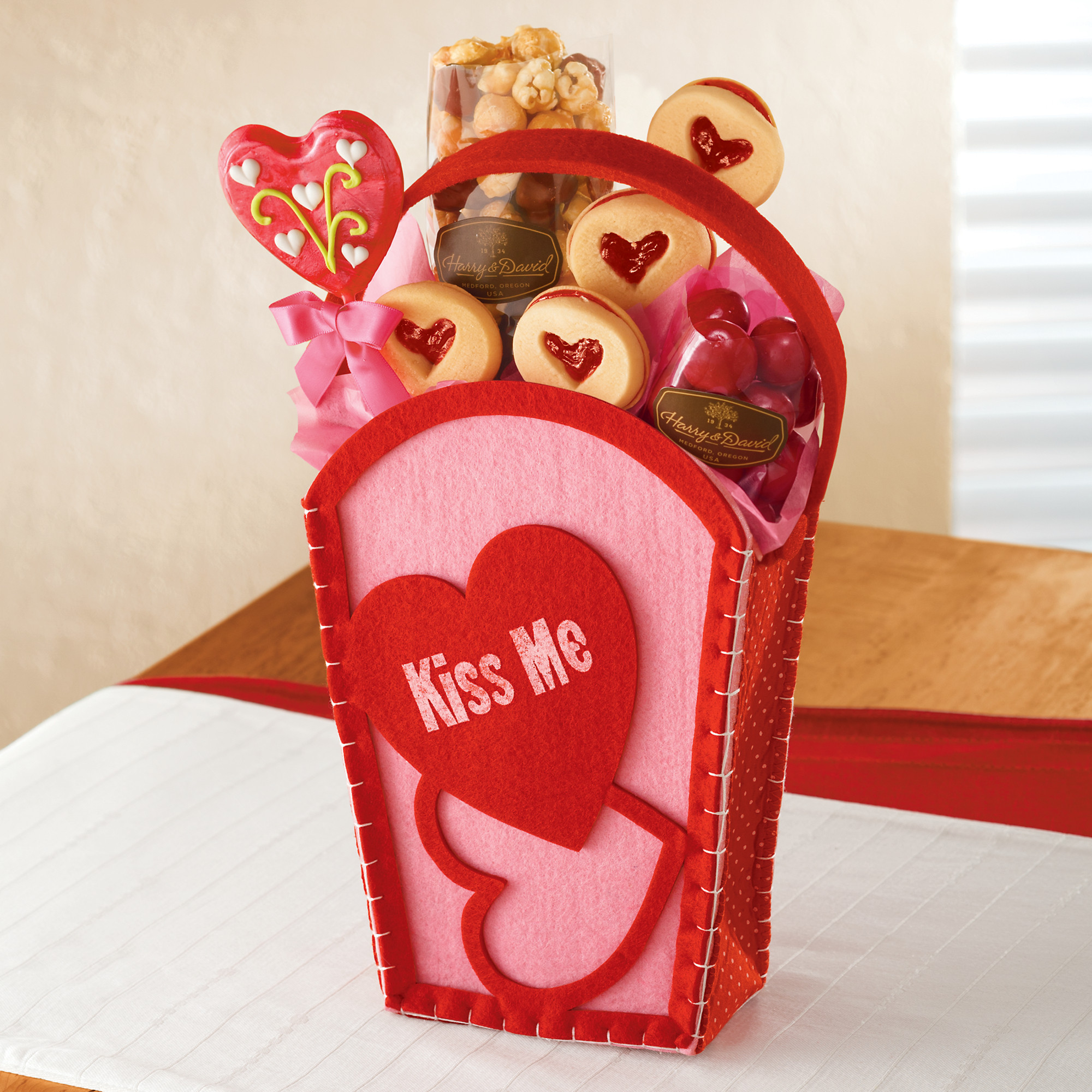 Valentine Day Gift Bags Ideas
 Valentine s Day Gift Bag Gourmet Food Gifts