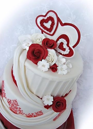 Valentine Day Wedding Cakes
 Awesome Valentine’s Day Wedding Cakes