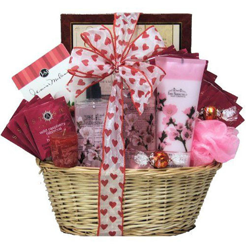 Valentine'S Day Gift Basket Ideas
 15 Valentine s Day Gift Basket Ideas For Husbands Wife