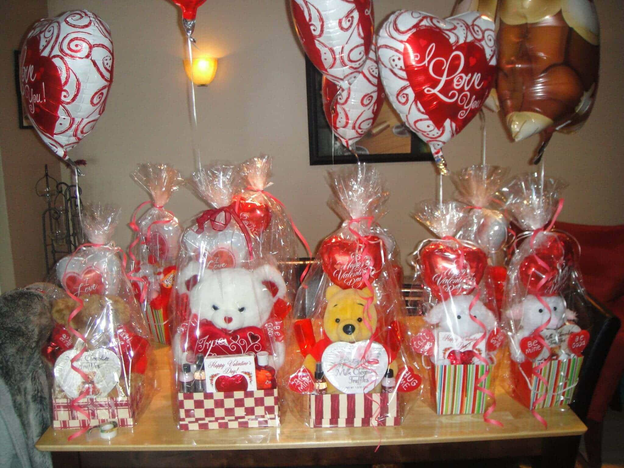Valentine'S Day Gift Baskets Ideas
 Best Valentine s Day Gift Baskets Boxes & Gift Sets Ideas