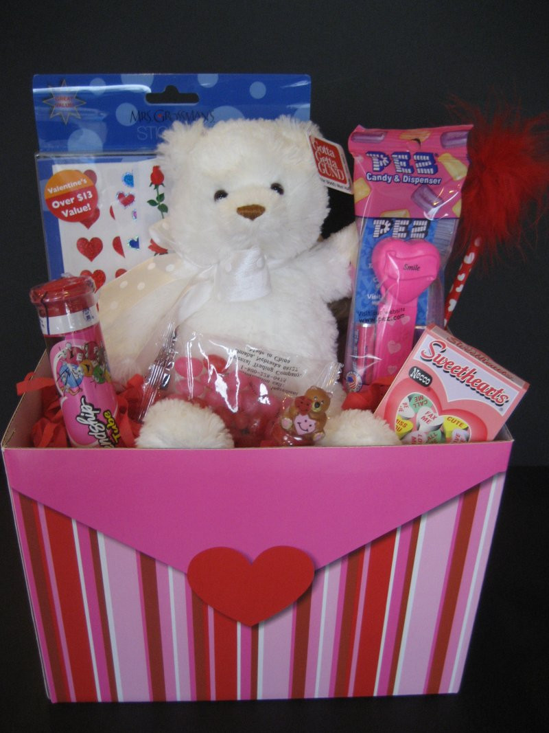 Valentine'S Day Gift Baskets Ideas
 The e In e Dollar Valentine’s Day Gift Baskets for