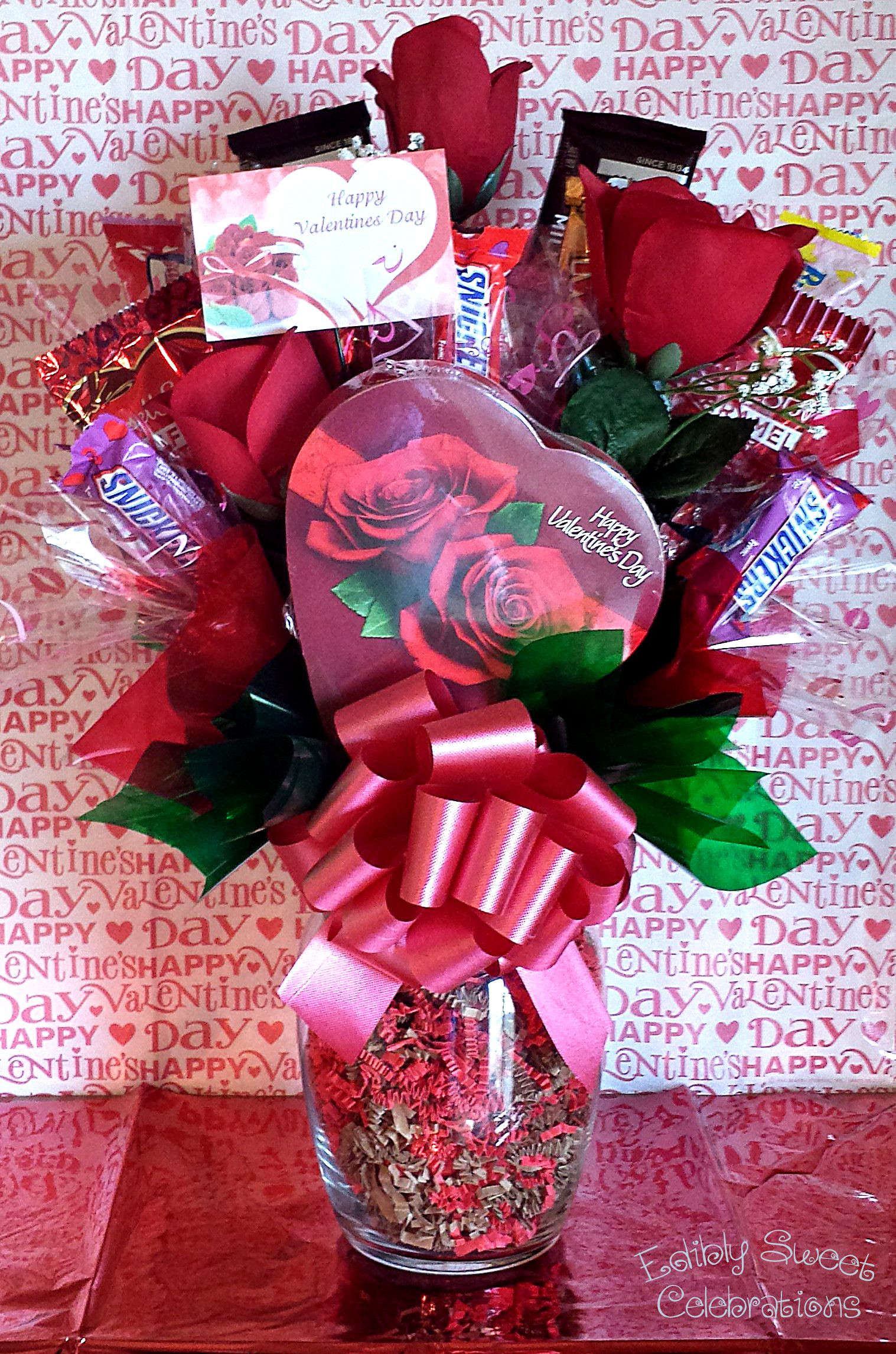 Valentines Candy Gift Ideas
 Valentine Candy bouquet with silk roses