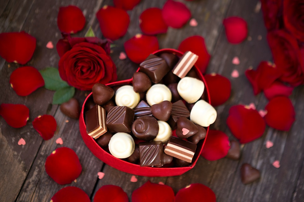 Valentines Day Candy Sale
 Valentine s Day 2018 to pull in more US candy sales see