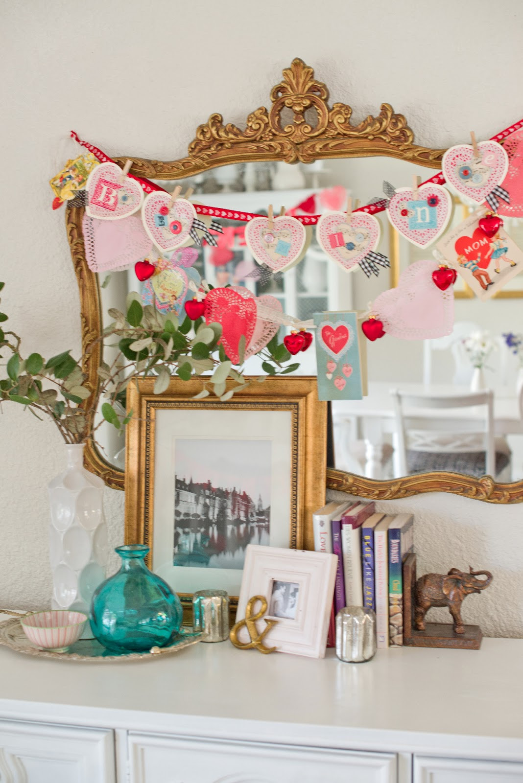Valentines Day Decor
 Domestic Fashionista Vintage and Handmade Inspired