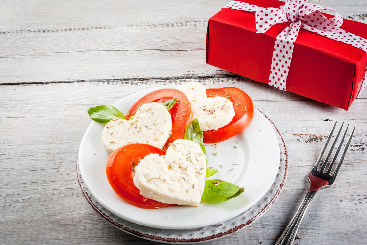 Valentines Day Food Gifts
 Valentine s Day Gifts for Her Surprise with Delicious