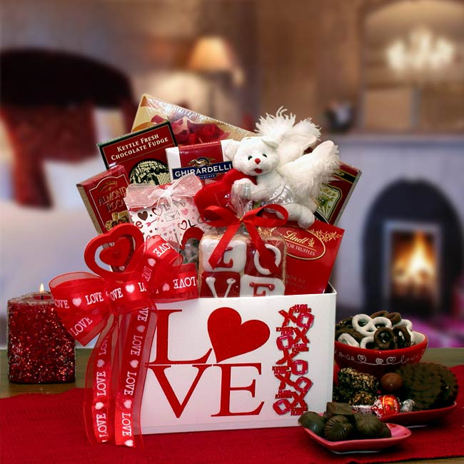 Valentines Day Gift
 Valentine s Day Gift Baskets For Your Sweet Girlfriend